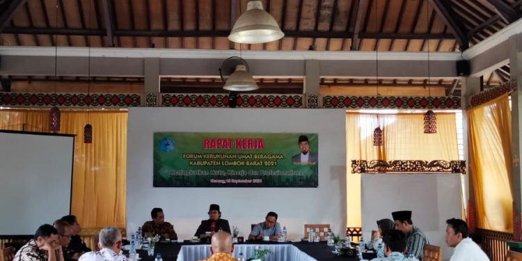 Gelar Raker, FKUB Lombok Barat Tekankan Pentingnya Kerukunan Umat Beragama