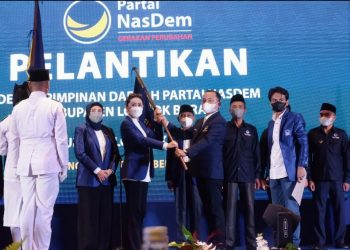 AHMAD SYAMSUL HADI NAHKODAI KETUA DPD LOMBOK TENGAH: Totalitas Dalam Perjuangan Adalah Suatu Keharusan