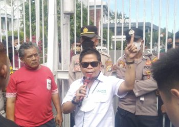 Demo Minyak Goreng di DPRD NTB, APKLI Serukan Tangkap dan Adili Koruptor