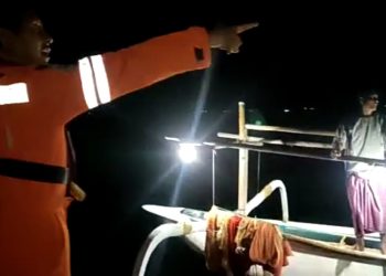 Tim SAR Masih Mencari Keberadaan Pemilik Perahu yang Tersangkut di Long Line Mutiara