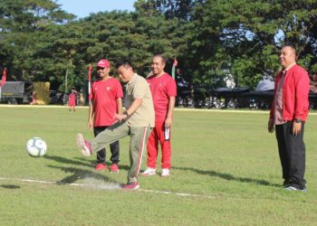 Danrem 162 Hadiri Pembukaan Liga Santri secara Zoom di Lapangan Trisula Yonif 742 /SWY 