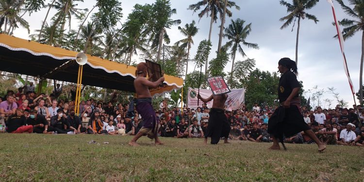 Hadiri Festival Peresean, Kabinda NTB : Positif Memupuk Rasa Patriotisme dan Nasionalisme&nbsp;