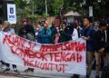 Aksi Demo Alot, Mahasiswa Loteng Nyaris Boikot Kantor Bupati