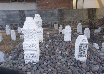Bale Samar Sakra, Rumah Penuh Mistis Tempat Selendang Dewi Anjani Disemayamkan