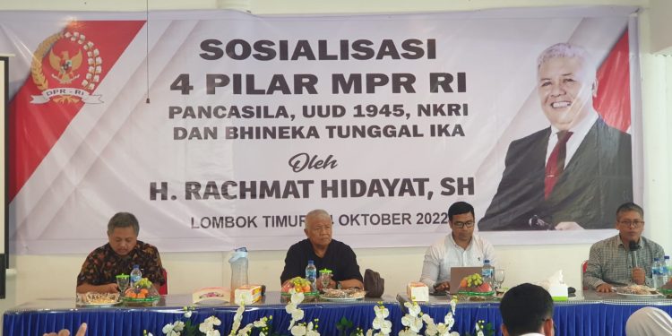 Beri Perhatian pada Generasi Penerus, Rachmat Hidayat Sosialisasikan Empat Pilar Kebangsaan di Pulau Seribu Masjid