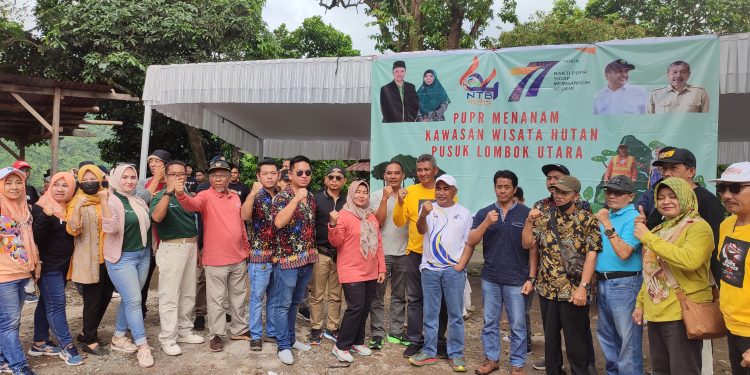 Hari Bhakti PU ke-77, Dinas PUPR NTB Adakan Aksi Penanaman Pohon