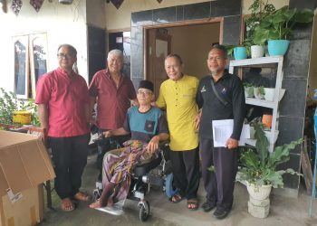Terus Membantu Sesama tanpa Pamrih, Pensiunan PNS Difabel di Lombok Timur Dapat Bantuan Kursi Roda Elektrik dari Rachmat Hidayat