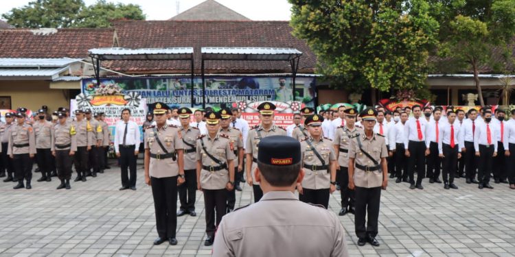 Polresta Mataram Gelar Upacara Serah Terima Dan Sumpah Jabatan