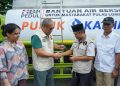 HBK Serahkan Armada Baru Tangki Air Bersih di Lotim dan Loteng