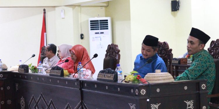 Tok, Dirut PDAM Giri Menang Diusulkan Dicopot