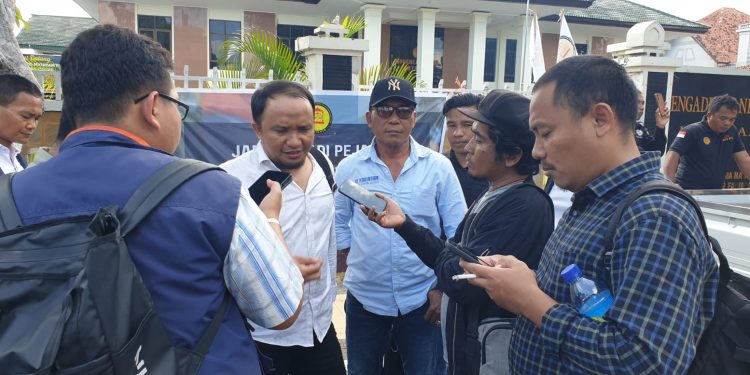 Ketua LSM Kasta NTB : Fihiruddin Harus Bebas!! 