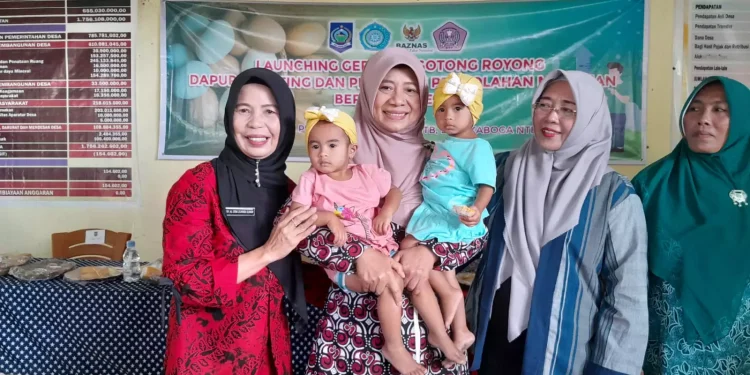 Bhakti Stunting di Desa Lembar. Bunda Niken : Karena Kita Sayang Anak