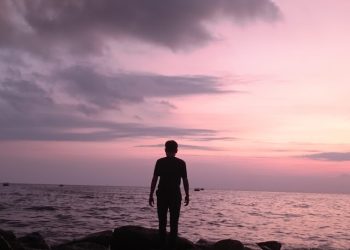 Ku Cari Kau Hingga Tepi Belahan Dunia yang Jauh