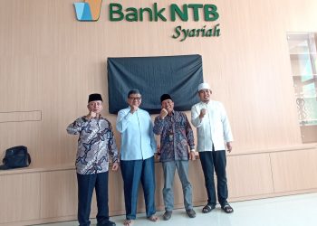 PT Muhsinin Travel Dipercaya Berangkatkan Umrah Ratusan Pegawai Bank NTB Syariah