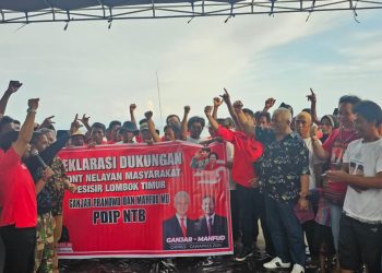 Front Nelayan dan Masyarakat Pesisir Tanjung Luar Lombok Timur deklarasi dukung dan siap Menangkan Ganjar Mahfud MD 
