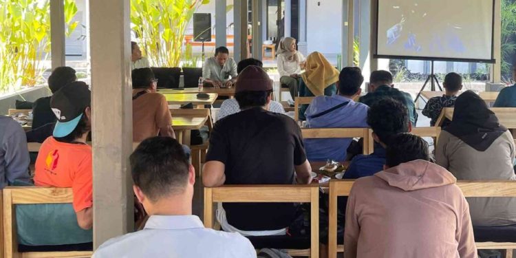 Bank NTB Syariah Kupas Literasi Keuangan Syariah dengan Jurnalis Lombok Timur
