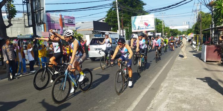Polres Lombok Utara Berikan Pengamanan Lombok Charity Ride 2024 