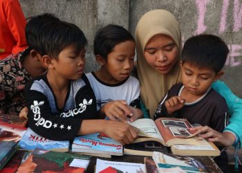 Peringati Hari Anak Internasional, PLN Lakukan Survei Kelayakan Program TJSL Pendidikan di Lombok