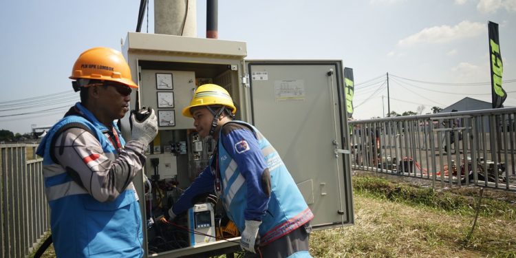 Race Day 1 MXGP Berjalan Sengit, Listrik Tanpa Kedip