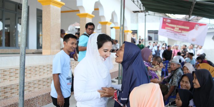 Rannya Melepas Rindu dengan Masyarakat Lombok Timur, Beri Pengobatan dan Sunatan Massal Gratis 