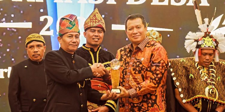 Wakili Pj Gubernur NTB, Kadis Kominfotik Dampingi Desa Juara KIP Nasional