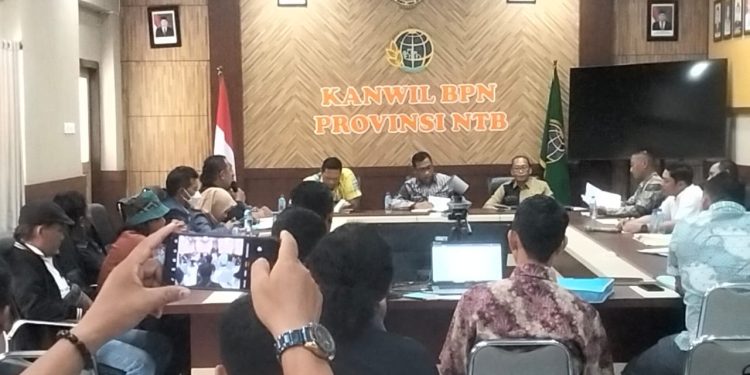 BPN Sumbawa Tidak Bisa Buktikan Warkah dan Berita Acara Rekonstruksi Pengembalian Batas SHM 507