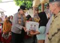 Kapolda NTB Kunker di Sumbawa Barat, Apresiasi Personel hingga Bagikan Bantuan Sosial