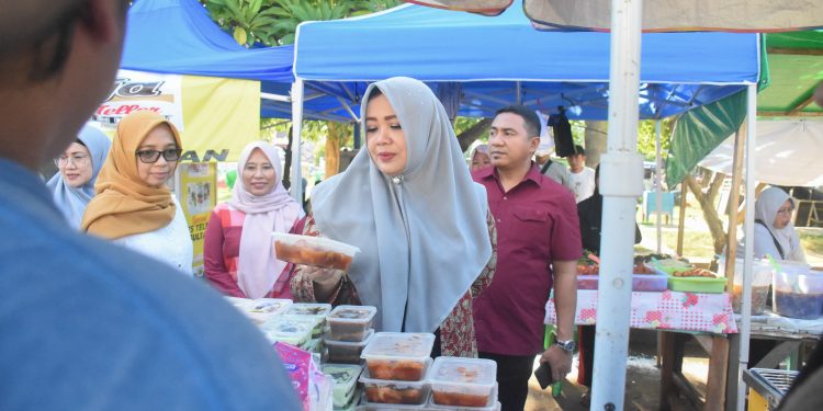 Wagub NTB Ummi Dinda Silaturahmi dengan Masyarakat Rabadompu Kota Bima