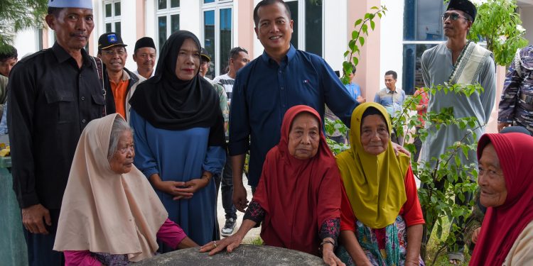 Gubernur NTB Akan Koordinasi dengan Pusat untuk Atasi Masalah Nelayan di Teluk Awang