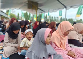 Peduli Sesama, Bank NTB Syariah Berbagi Kebahagiaan dengan Santunan 350 Anak Yatim di Mataram