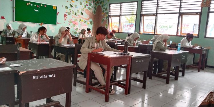 SMAN 4 Mataram Gelar Ujian Sekolah Pasca Lebaran 2025