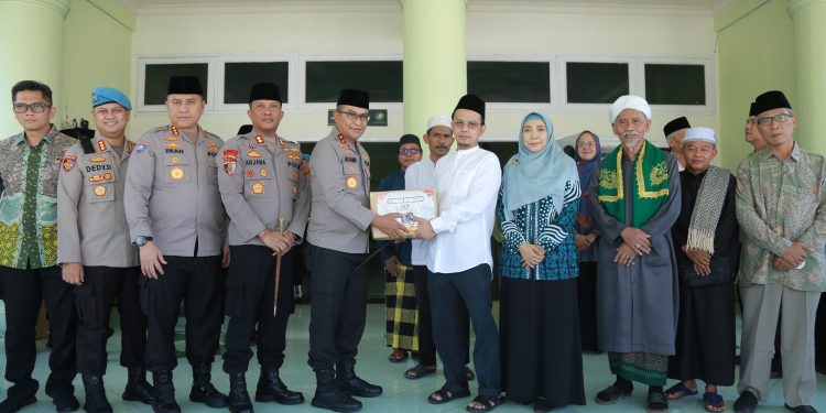 Irjen Pol. Hadi Gunawan Temui Tokoh NW, Kolaborasi untuk NTB yang Aman dan Sejuk