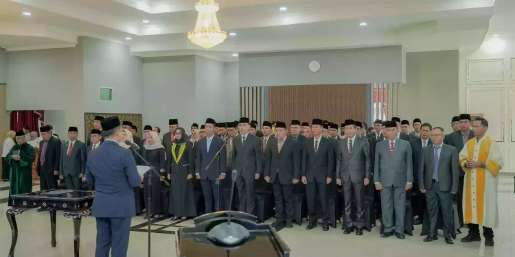 Gubernur NTB Lantik Pejabat Eselon II dan III, Mutasi Perdana Sesuai Evaluasi Job Fit