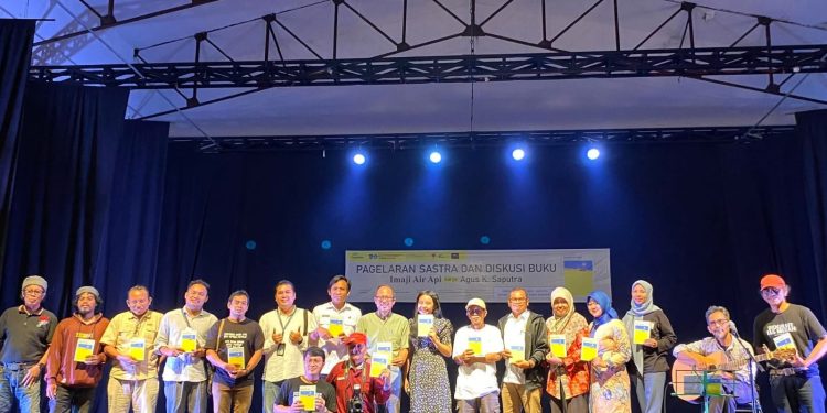 Manusia yang Hilang dalam Imaji Air Api