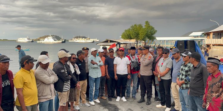 Pengamanan Humanis, Polisi Jadikan Poto Tano Zona Aman Aksi Damai PPS