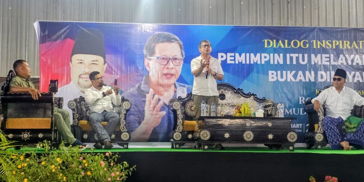 Penuhi Undangan TGH Najamuddin, Rocky Gerung Ceramah Kritis di Lombok