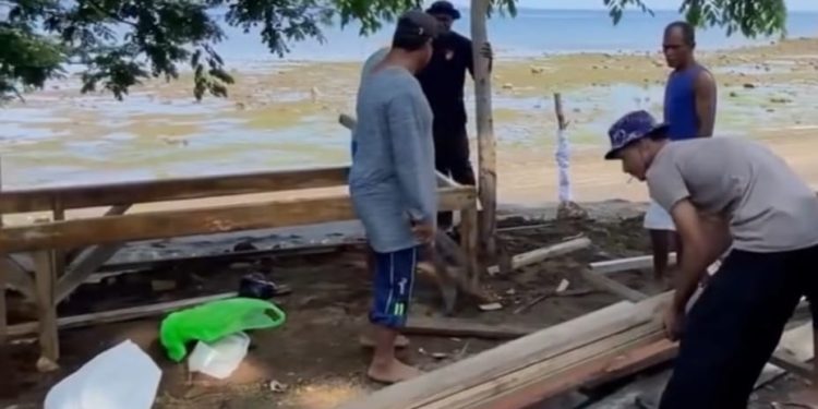 Sinergi Polisi dan Masyarakat, Pantai Dusun Sigi Bersih dan Tertata Berkat Gotong Royong