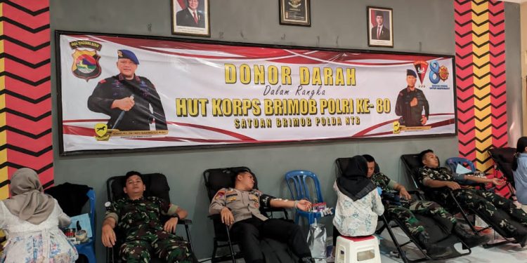 Satbrimob Polda NTB Gelar Donor Darah Sambut HUT ke-80 Korps Brimob Polri