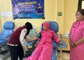 Kapolres dan Ketua Bhayangkari Lombok Utara Teladani Semangat Kemanusiaan Lewat Donor Darah di HUT Polairud ke-75