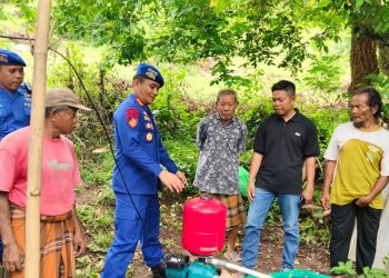 Polairud Polda NTB Bangun Sumur Bor dan Salurkan Tandon Air Bersih di Sekotong