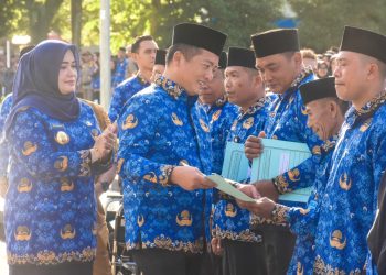 Lantik PPPK Paruh Waktu Sejumlah 9.411 Orang, Gubernur NTB: Kalian Adalah Tulang Punggung Pelayanan Publik