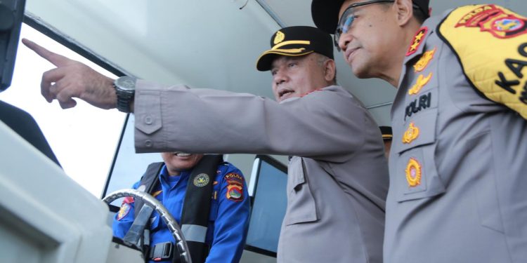 Kapolda NTB Pimpin Patroli Laut di Sekotong, Pastikan Perairan Aman Jelang Tahun Baru 2026