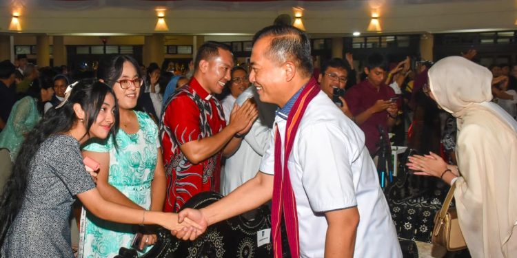 Perayaan Natal Bersama MKAG NTB 2025, Gubernur Tegaskan Keberagaman sebagai Kekuatan Pembangunan Daerah