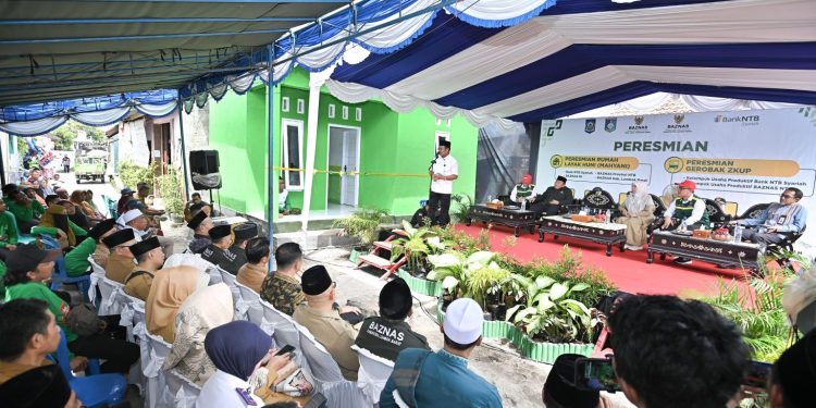 Bank NTB Syariah dan BAZNAS Lombok Barat resmikan rumah layak huni dan gerobak produktif