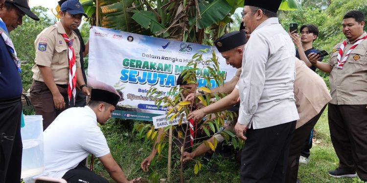 BBPOM Mataram dan Gerakan Pramuka Kwarcab Lombok Utara Berkolaborasi Wujudkan Gerakan Penanaman Sejuta Pohon