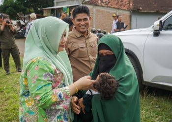 Gotong Royong Tanpa Batas: Keluarga Besar PDI Perjuangan Lombok Timur Ringankan Duka Kader Korban Kebakaran