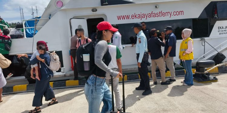 Polda NTB Intensifkan Patroli Wisata di Lombok Utara, Pantau Aktivitas Penyeberangan dan Penginapan