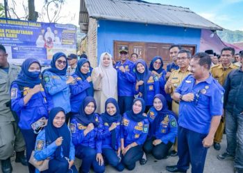 Wagub NTB Hadir di Tengah Korban Kebakaran Desa Lido