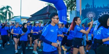 Sekda NTB Lepas 550 Runners pada Road to Mataram Menuju Pocari Sweat Run Lombok 2026