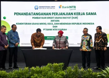Permudah Akses Modal Pelaku Usaha, Bank NTB Syariah dan Kementerian UMKM Tandatangani PKS Pembiayaan KUR